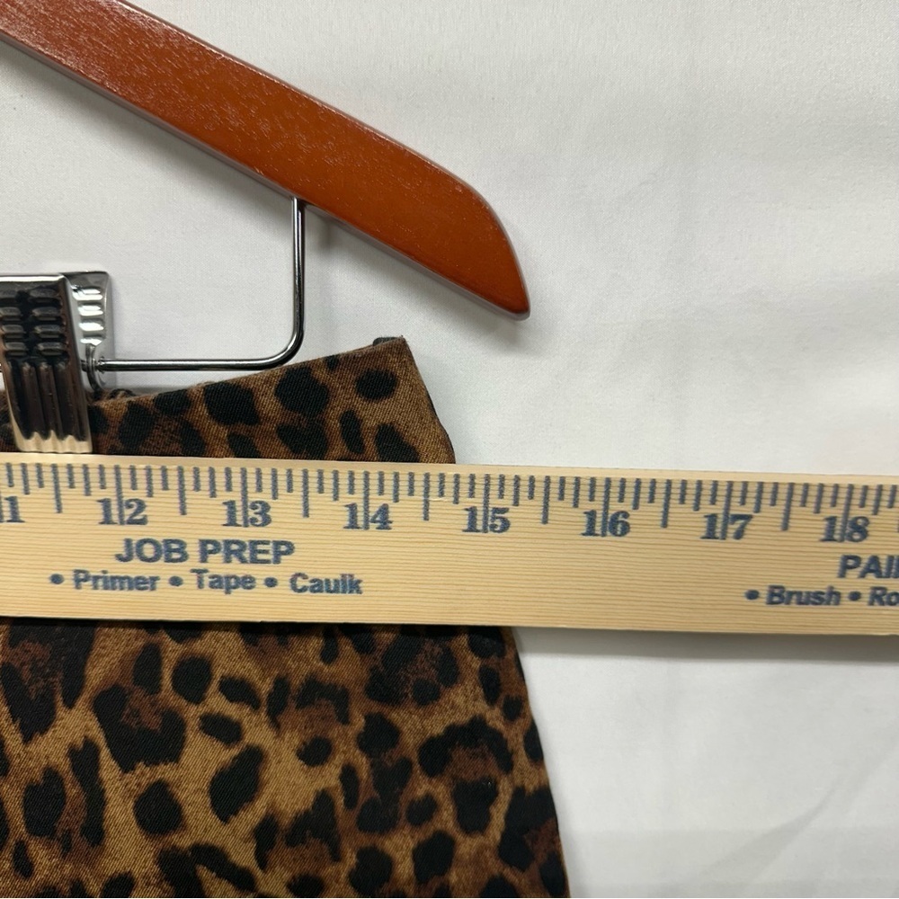 Isaac Mizrahi Leopard Print Stretch Pants Women’s Size 10 - Picture 6 of 8